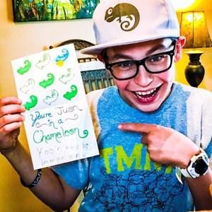 Meet your Posher, Bradlei